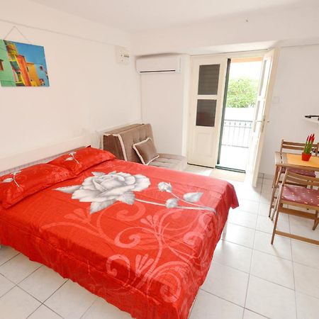 Leut Stone Residence Tivat Habitación foto