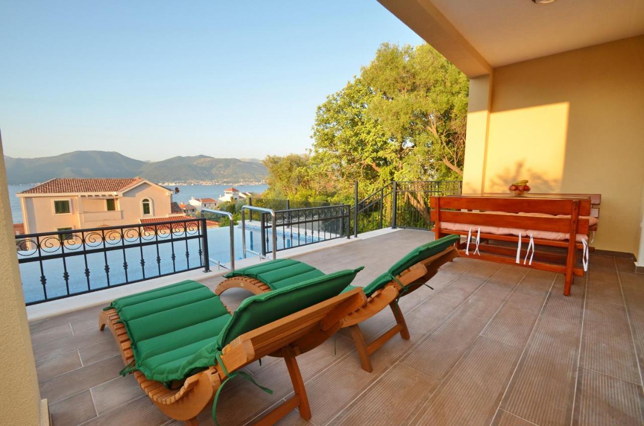 Leut Stone Residence Tivat Exterior foto