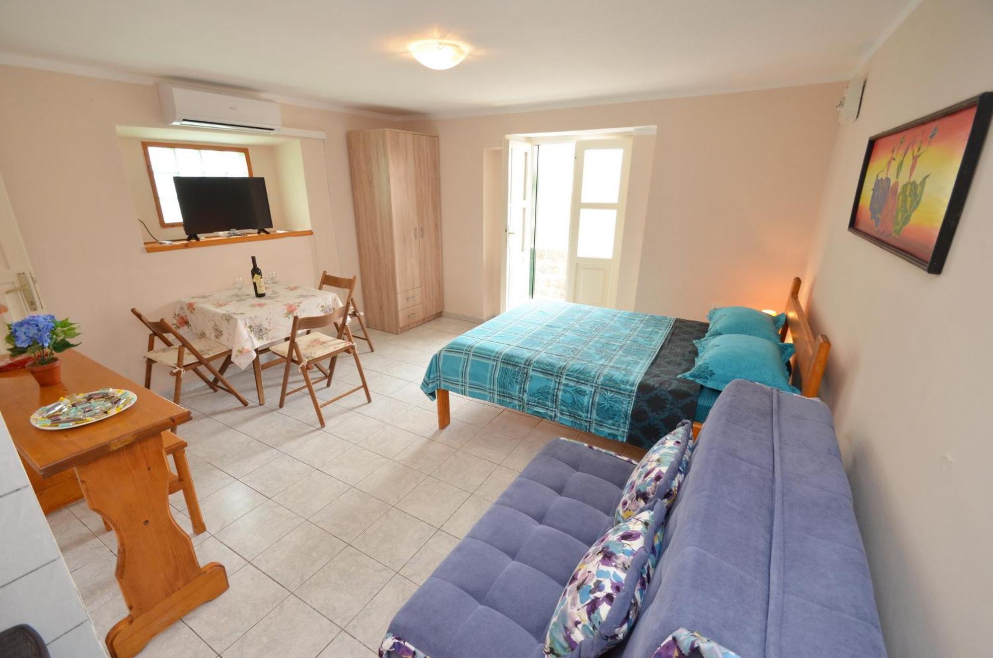Leut Stone Residence Tivat Habitación foto
