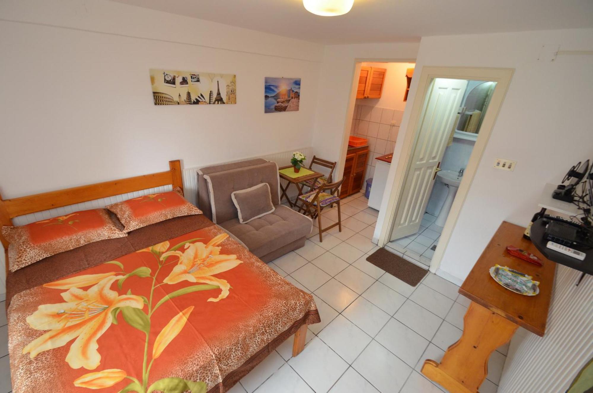 Leut Stone Residence Tivat Habitación foto